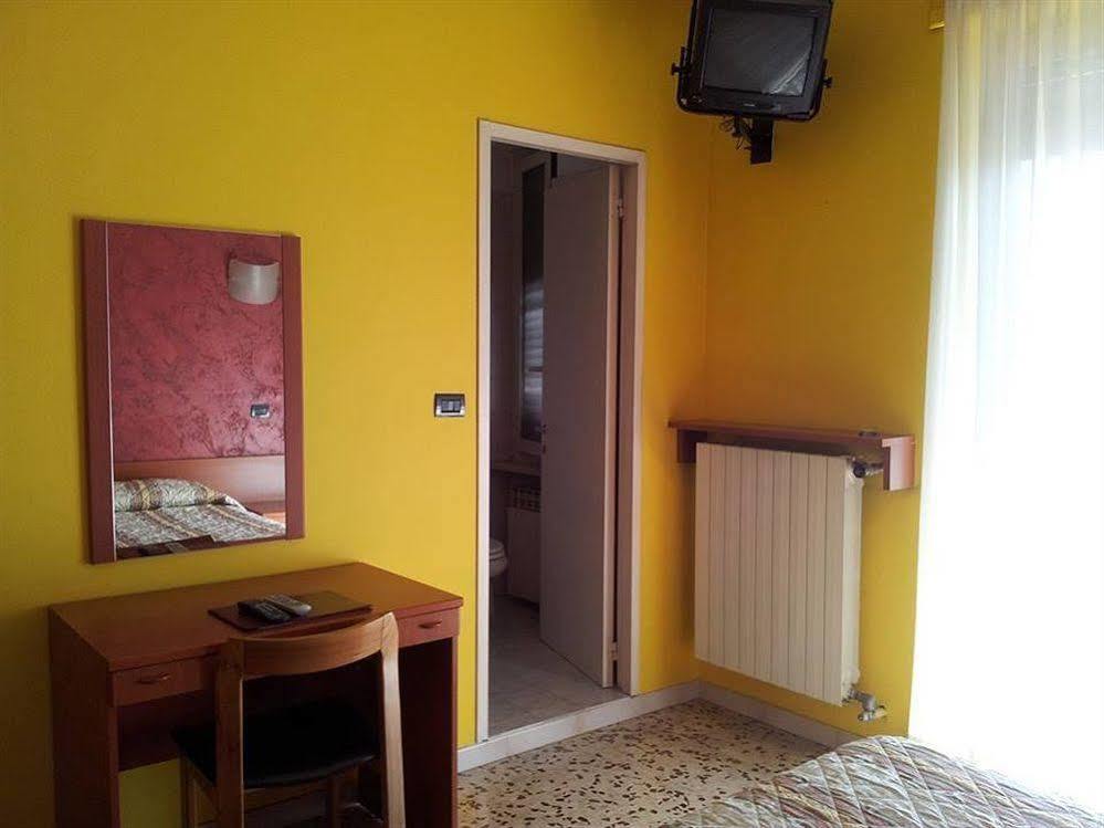 Hotel Frejus Collegno Exterior foto